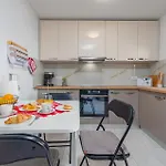 公寓 3 Bedroom In *