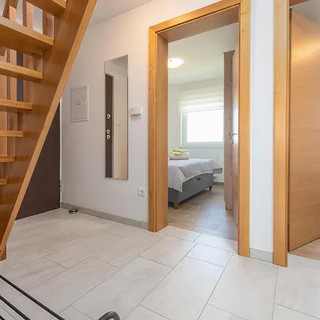 3 Bedroom Lovely In