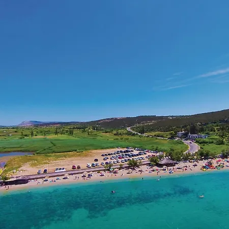 3 Bedroom Lovely In *