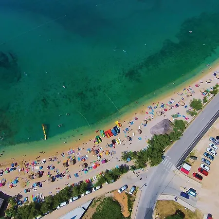 Apartamento 3 Bedroom Lovely In Mandre