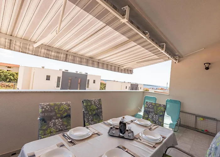 3 Bedroom Lovely In Mandre