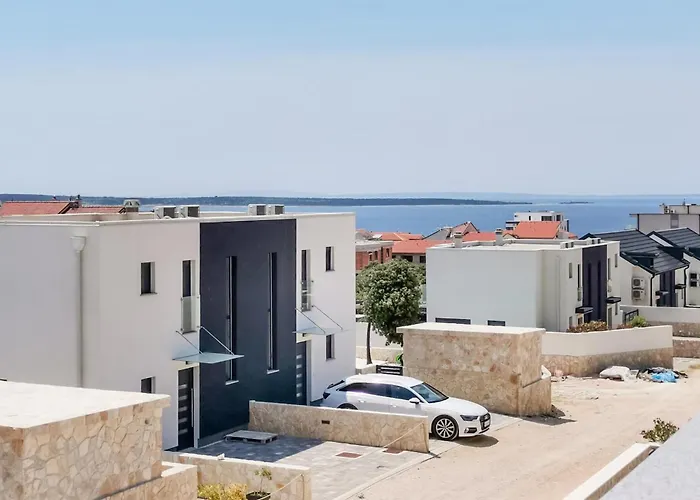 Apartament 3 Bedroom Lovely In