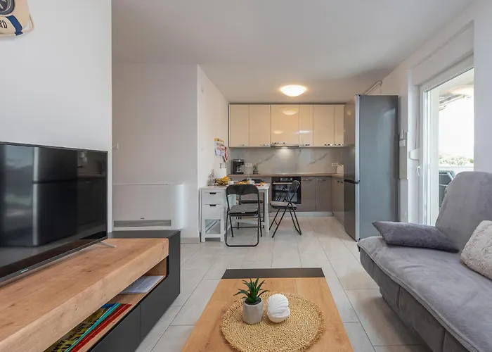 3 Bedroom Lovely In *